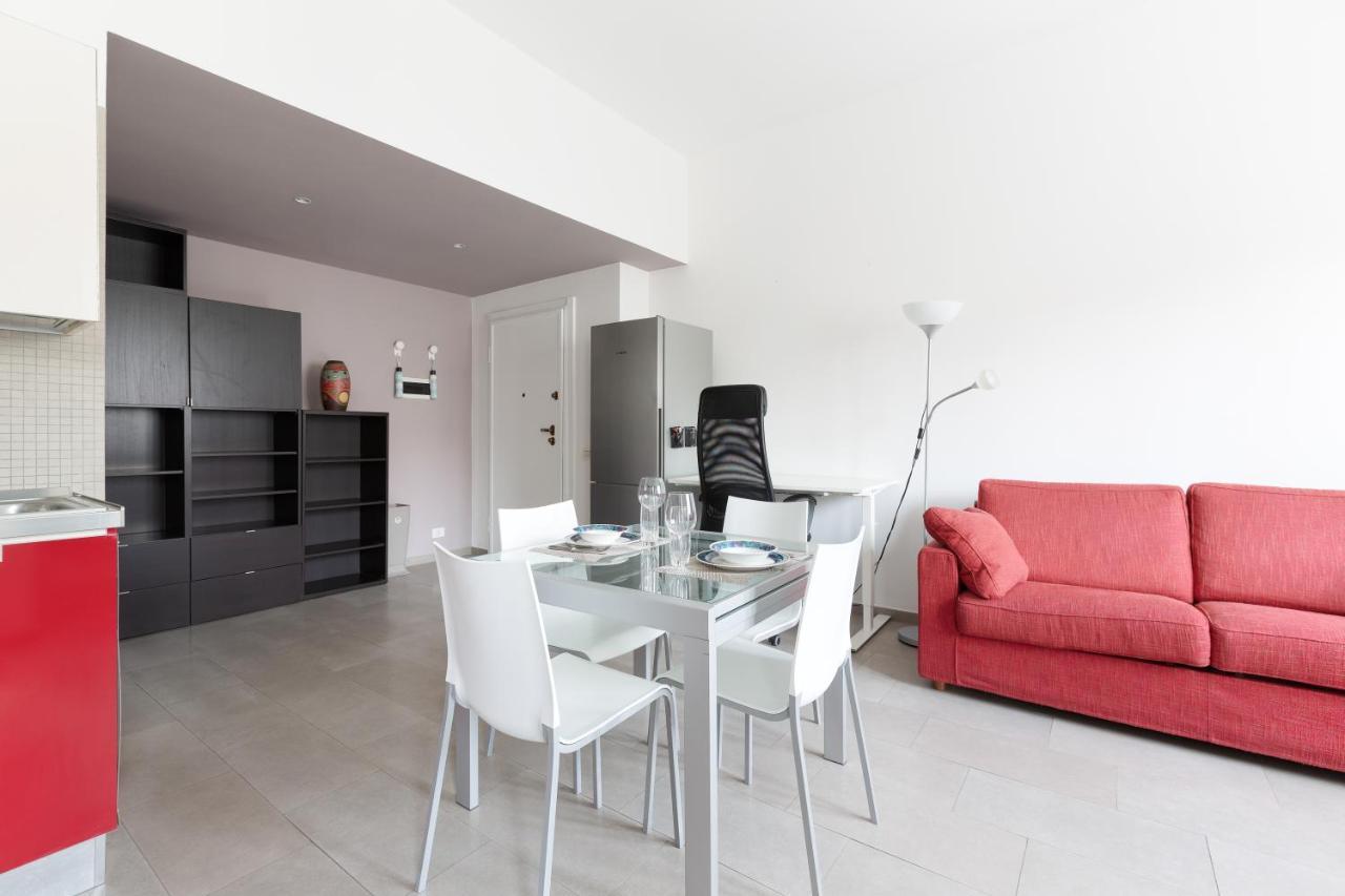 Cozy Apt With Balcony - Mm2 Sant'Agostino Apartment Milan Exterior photo